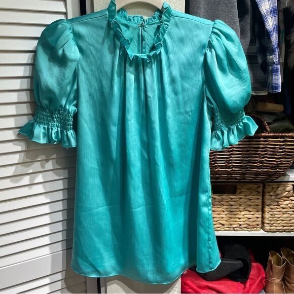 NWOT Trina Turk Blouse - Picture 1 of 4